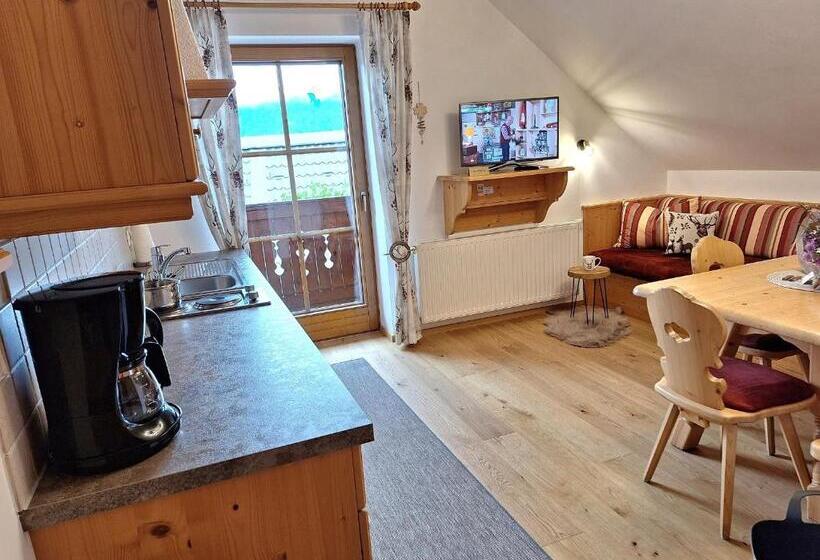 فندق Historischer Bauernhof Schabus