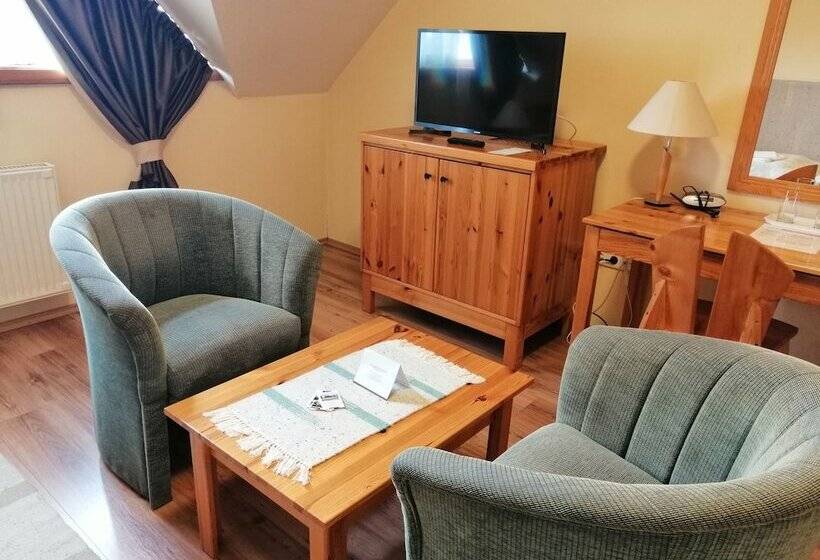 هتل Józsi Bácsi Vendéglője és Szállodája