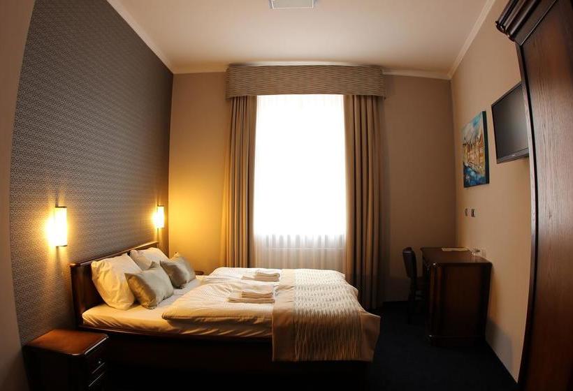 בית מלון כפרי Kamienica