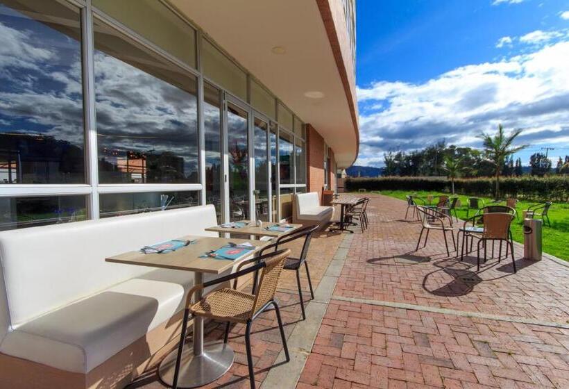 Pop Art Hotel Tocancipá Y Centro De Convenciones