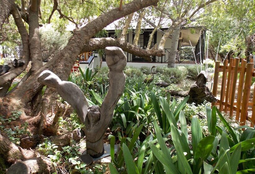 فندق The Red Tin Roof