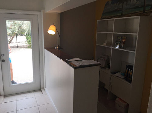 فندق Smuggler's Cove Resort And Marina