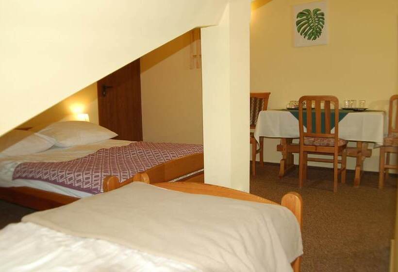 هتل Zajazd Ustronie