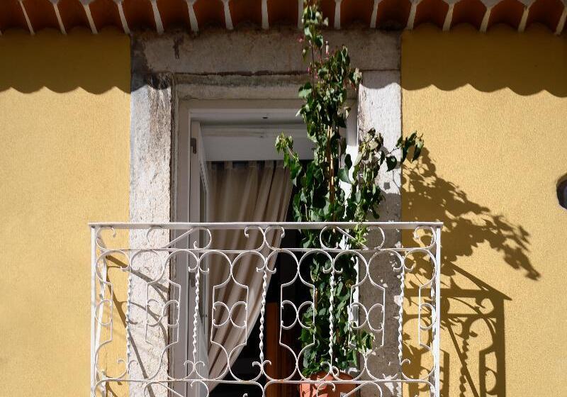 پانسیون Alfama Yellow House
