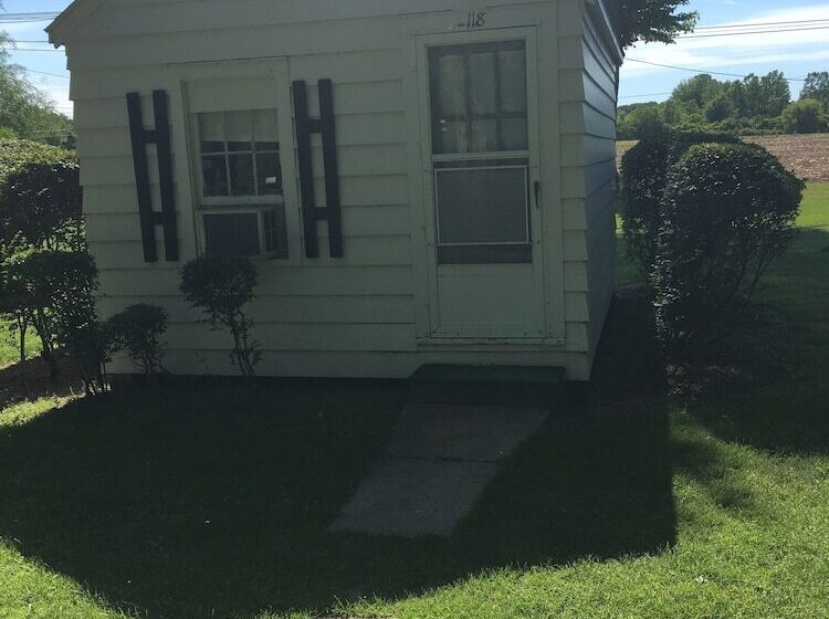 Plantation Motel