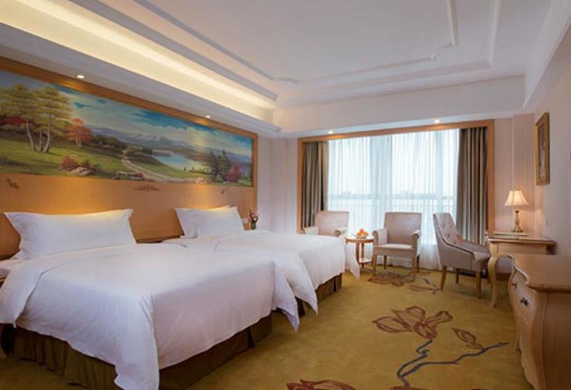 Vienna Hotel Shenzhen Xiashuijing Subway Station