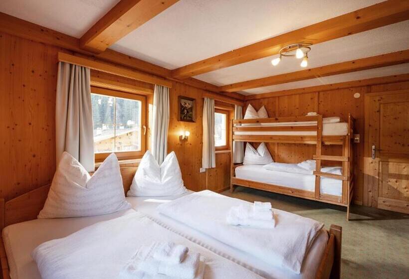 Общежитие Gasthof Mamooserhof