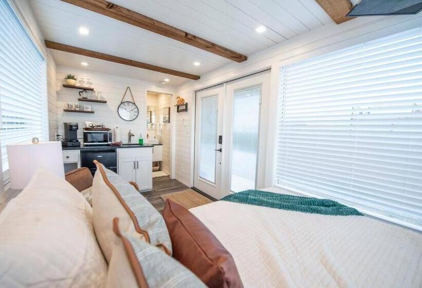 فندق صغير New The Wild West Cozy Container Home