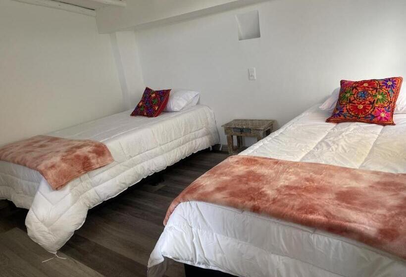 تختخواب و صبحانه La Puerta