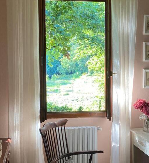 Bed and Breakfast La Quercia E Lo Scoiattolo