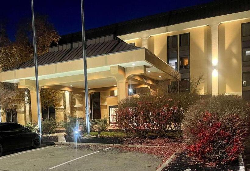 호텔 Days Inn By Wyndham Englewood Dayton Airport