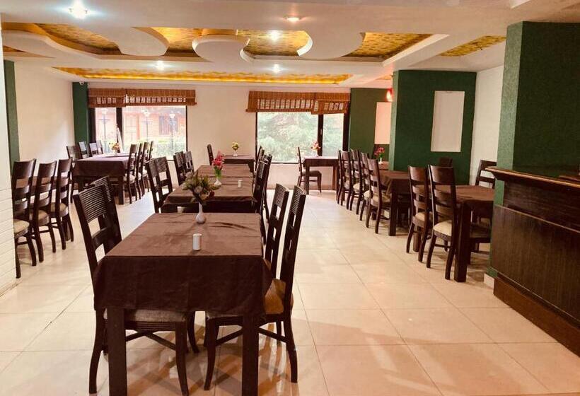 فندق The North Wind In City Center, Manali