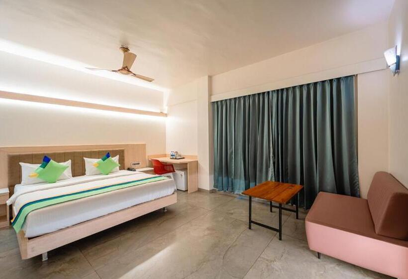 فندق Treebo Sai Rekha Inn