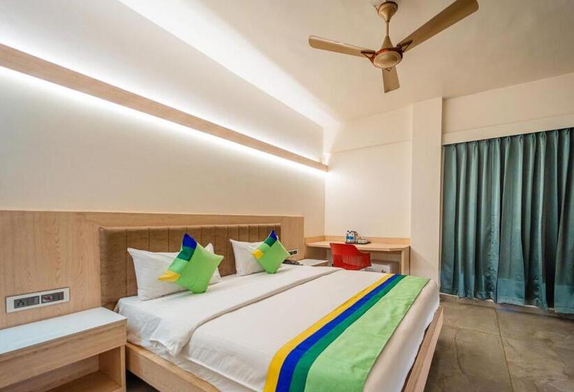 בית מלון כפרי Treebo Sai Rekha Inn