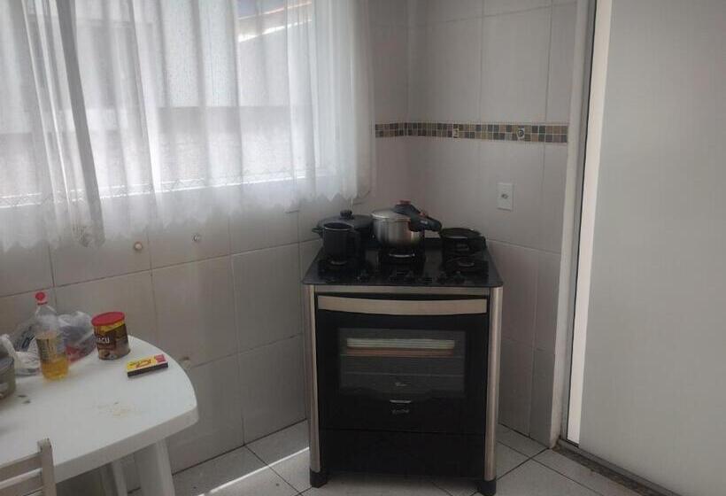 بنسيون Casa De Hóspedes Nos Carianos Perto Do Aeroporto