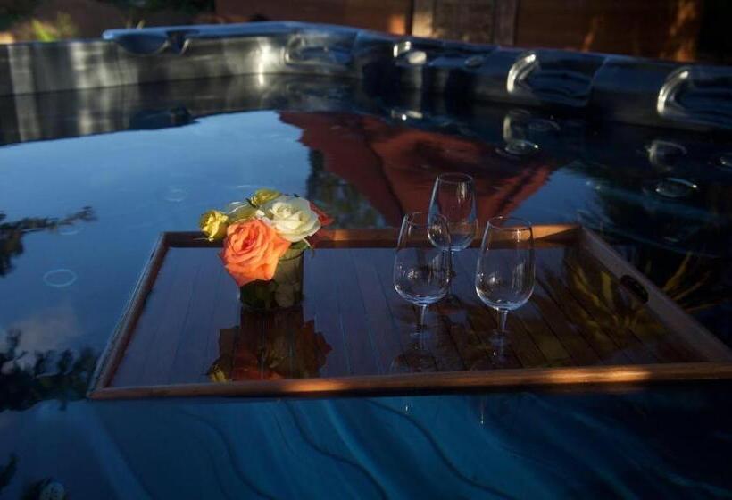 پانسیون Cheratof