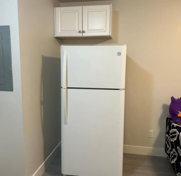 بنسيون Comfortable 1 Bd And 1lr With Separate Entrance
