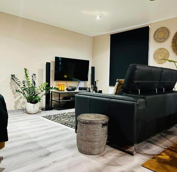 پانسیون L Entre 2   Suite Wellness