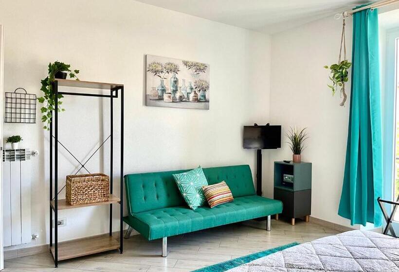 بنسيون La Monstera Rooms