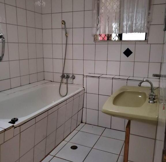 펜션 Tarzali Boho Gardens Guest House