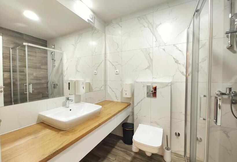 Velika Recepcija Cc Mtv