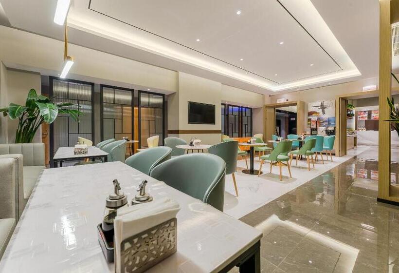 Zhanghe Hotel   Hailiang Plaza, Hohhot Railway Station