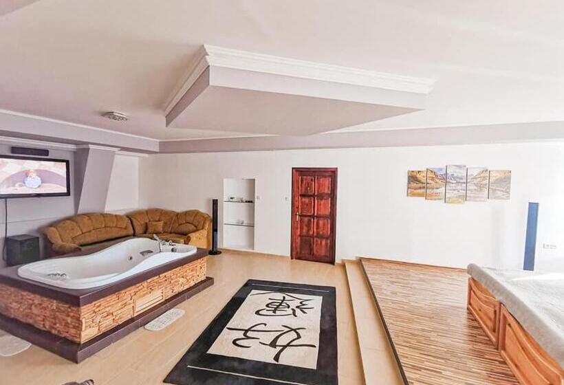 住宿加早餐  Julianna Vendégház étterem, Rendezvényhelyszín és Szállás