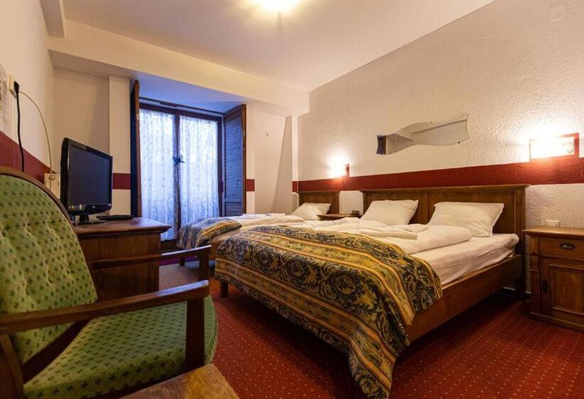 צימר Pensiunea Si Restaurant Erdo