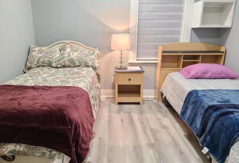 ベッドアンドブレックファースト Downtown Ottawa Spacious Room Accommodation
