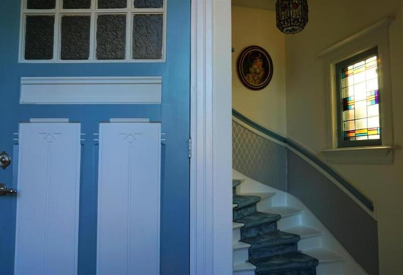 민박 Villa Lucia