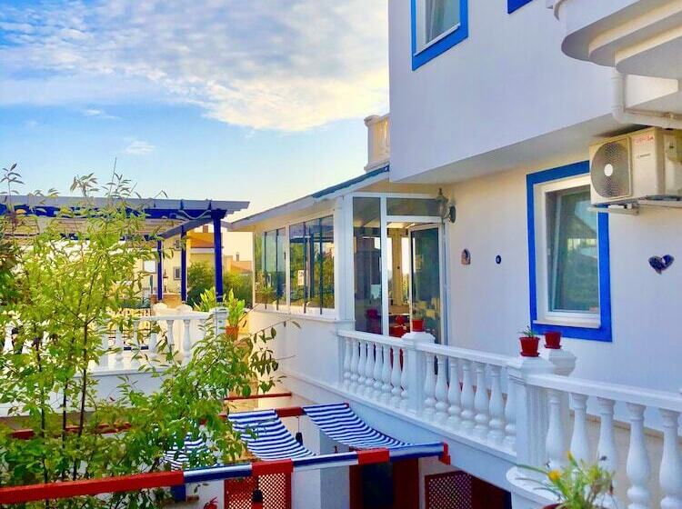 Cunda Ada Kızı Otel