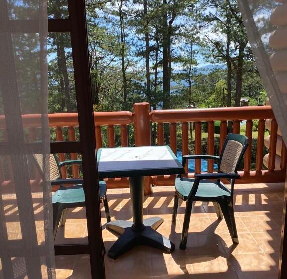 فندق Baguio Forest Lodge At Camp John Hay 004