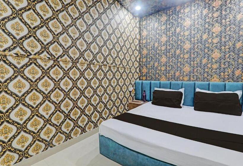 ホテル Oyo Flagship Bhoomi Palace