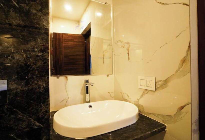 Lipi Resort And Spa