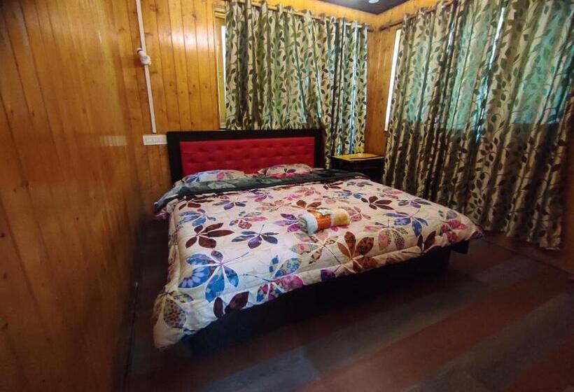 New Zum Zum Hotel & Restaurant