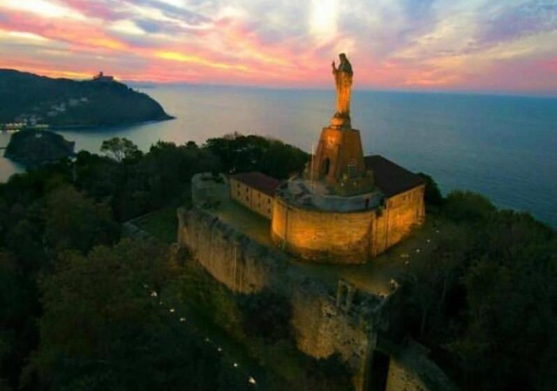 پانسیون 32 De Agostos