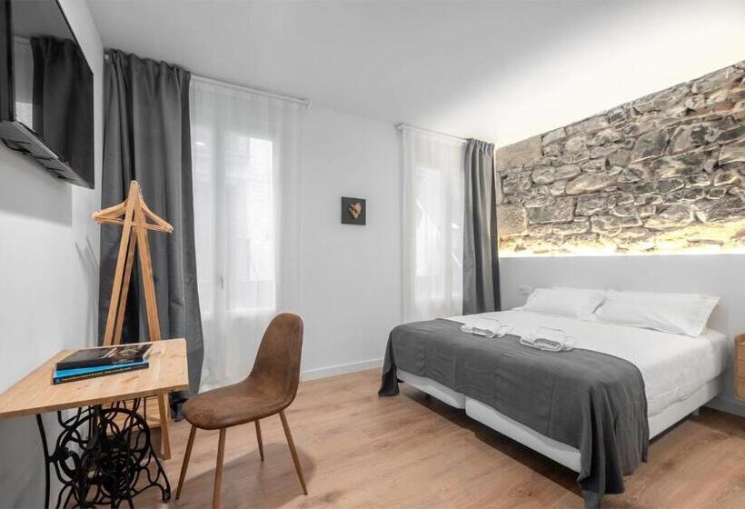 پانسیون 32 De Agostos