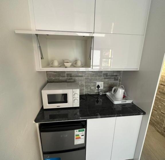 פנסיון 5 On Crossways