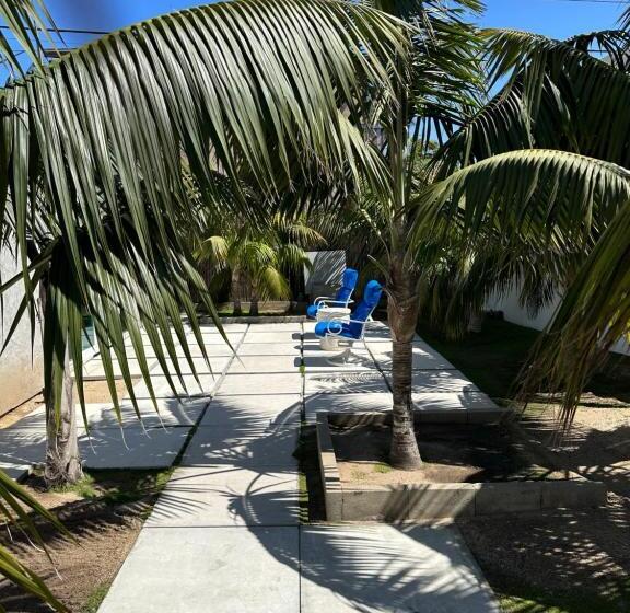 פנסיון Tropical Oasis On The Water Crown Point