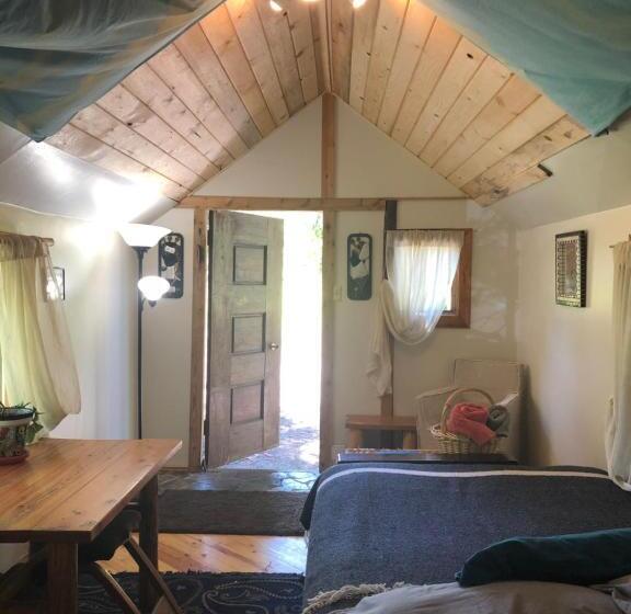 פנסיון Cutest Little Cabin In The Woods