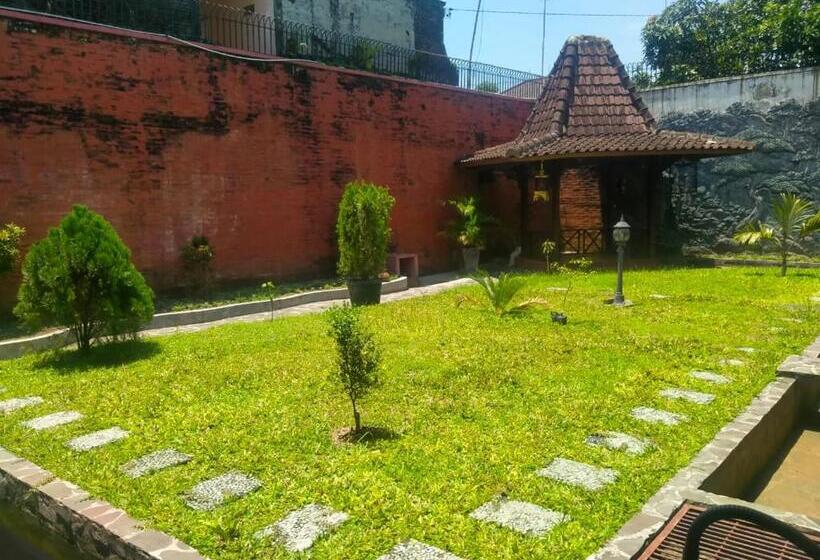 پانسیون Griya Teratai