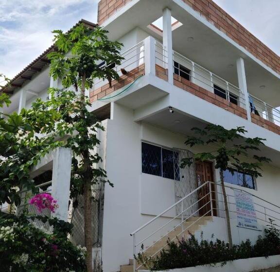 پانسیون Olamar Hostal