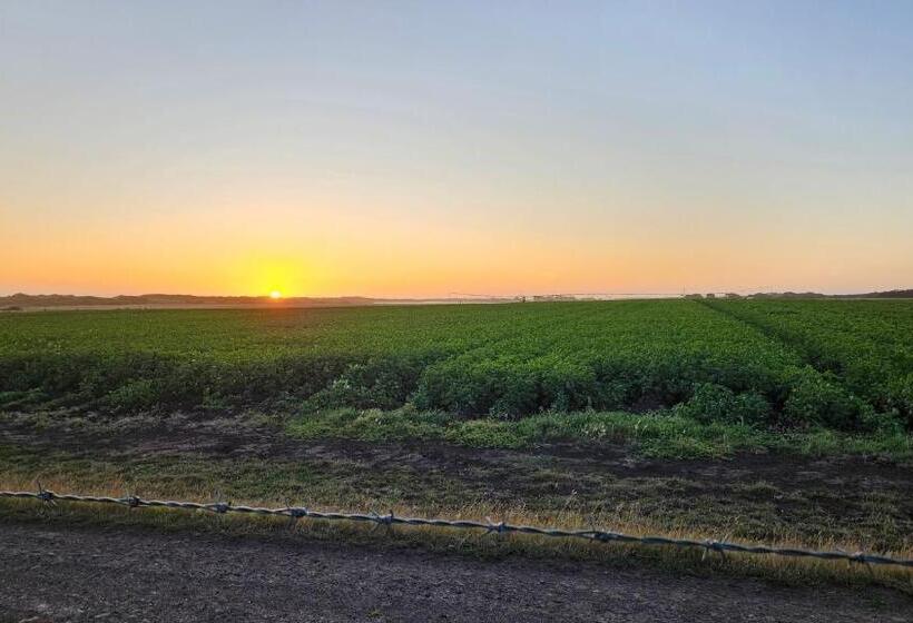 פנסיון Coastal Sunset Tiny Home   Port Fairy Tiny Homes