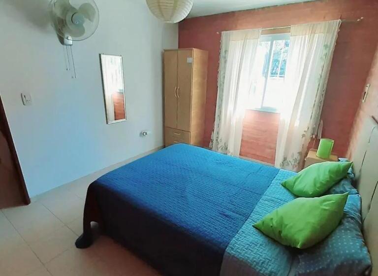 هاستل Casa Host Las Grutas