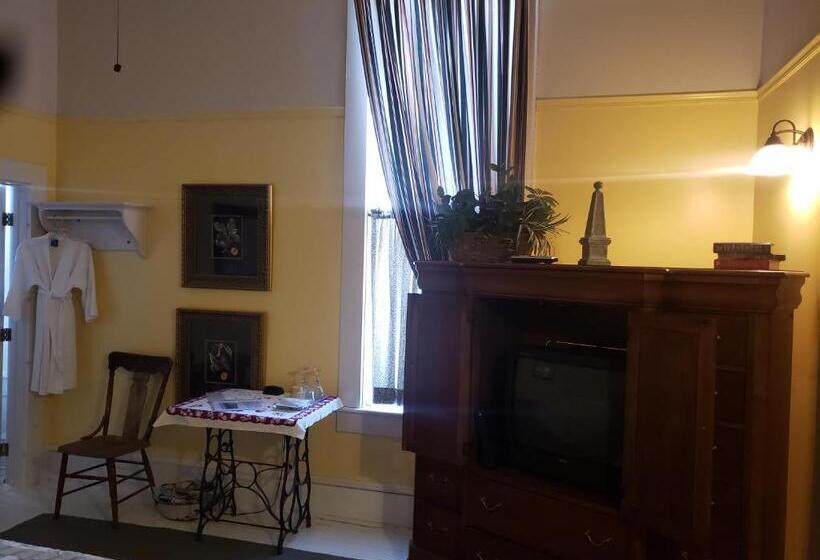 旅馆 The Eagle S Nest Inn