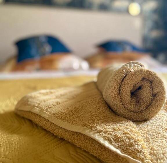 تختخواب و صبحانه Chambre La Palmeraie Village Naturiste