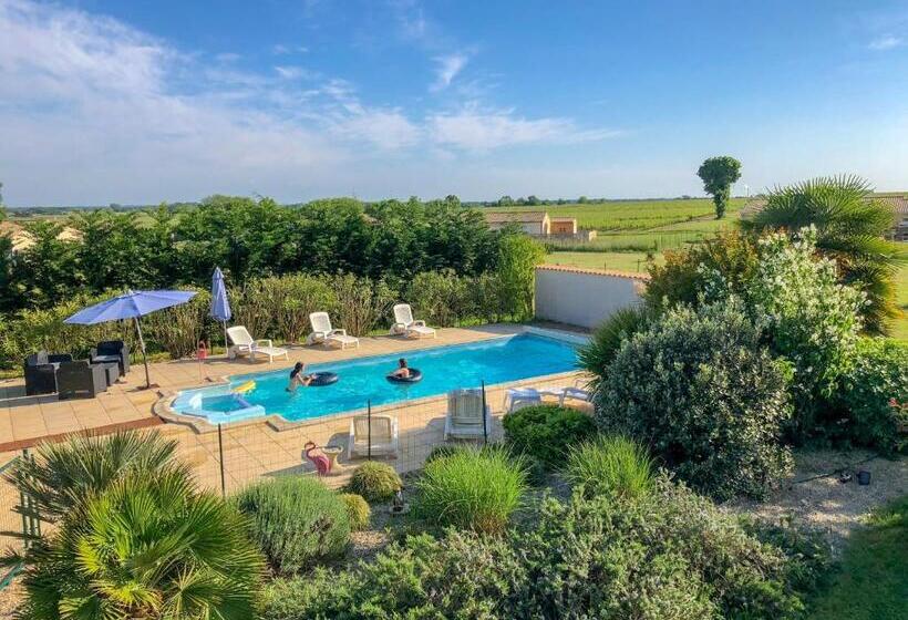 민박 La Closerie Du Chêne Bleu