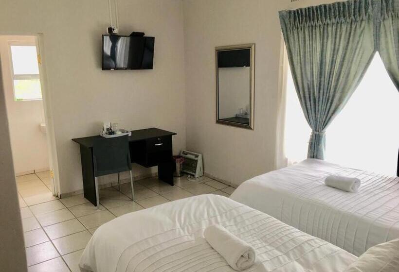 مبيت وإفطار White House Lodge