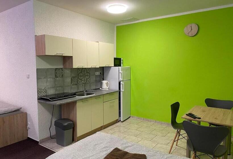 Bezva Ubytování U Lidlu