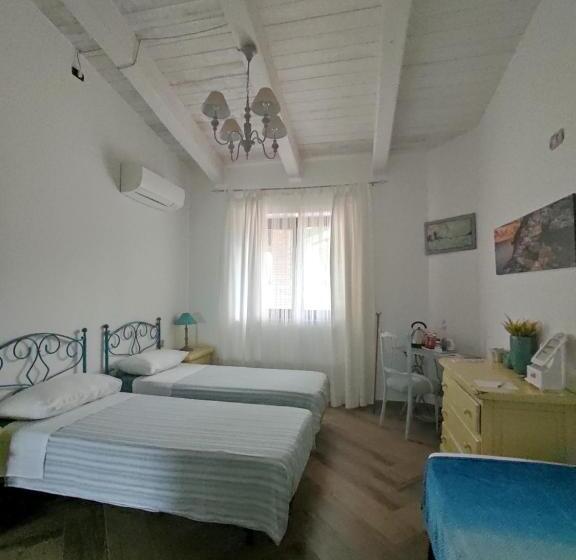 Caledonia B&b